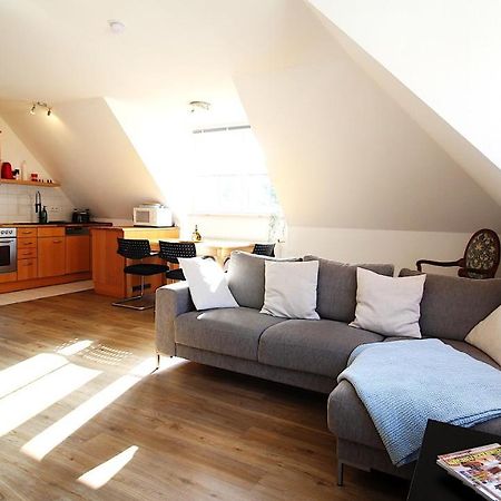 Homie Stay Zell - Apartment Mit Privatparkplatz Zell am Main Kültér fotó