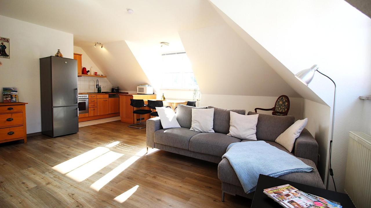 Homie Stay Zell - Apartment Mit Privatparkplatz Zell am Main Kültér fotó
