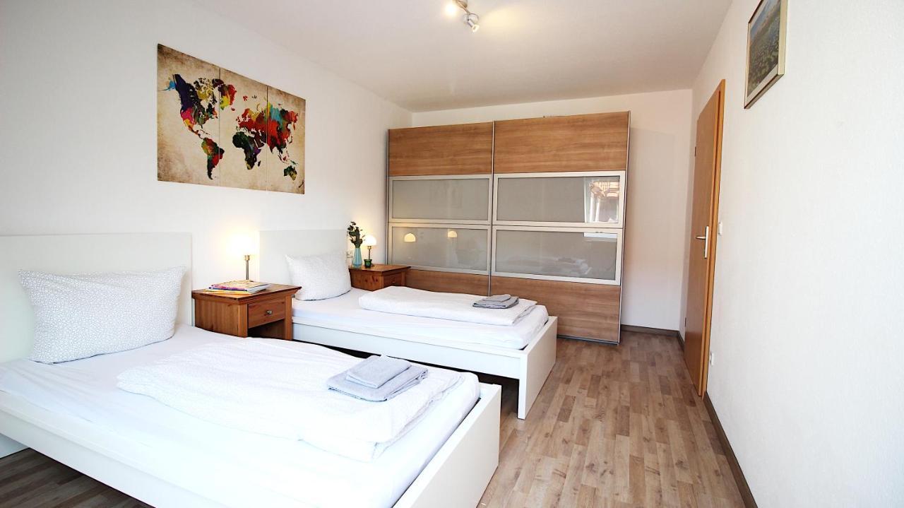 Homie Stay Zell - Apartment Mit Privatparkplatz Zell am Main Kültér fotó