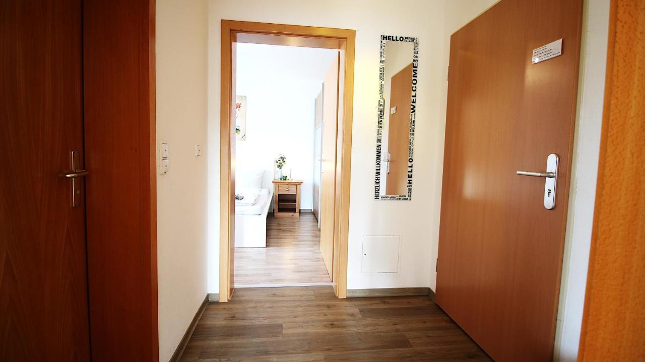 Homie Stay Zell - Apartment Mit Privatparkplatz Zell am Main Kültér fotó