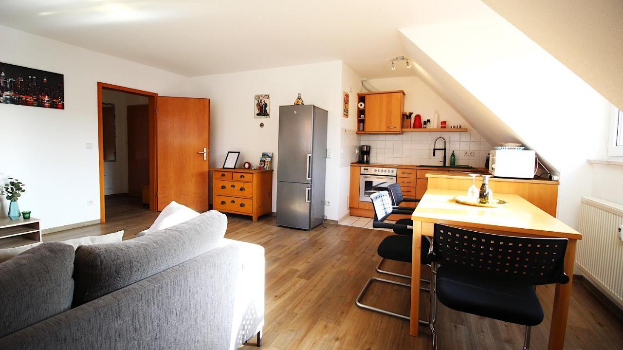 Homie Stay Zell - Apartment Mit Privatparkplatz Zell am Main Kültér fotó