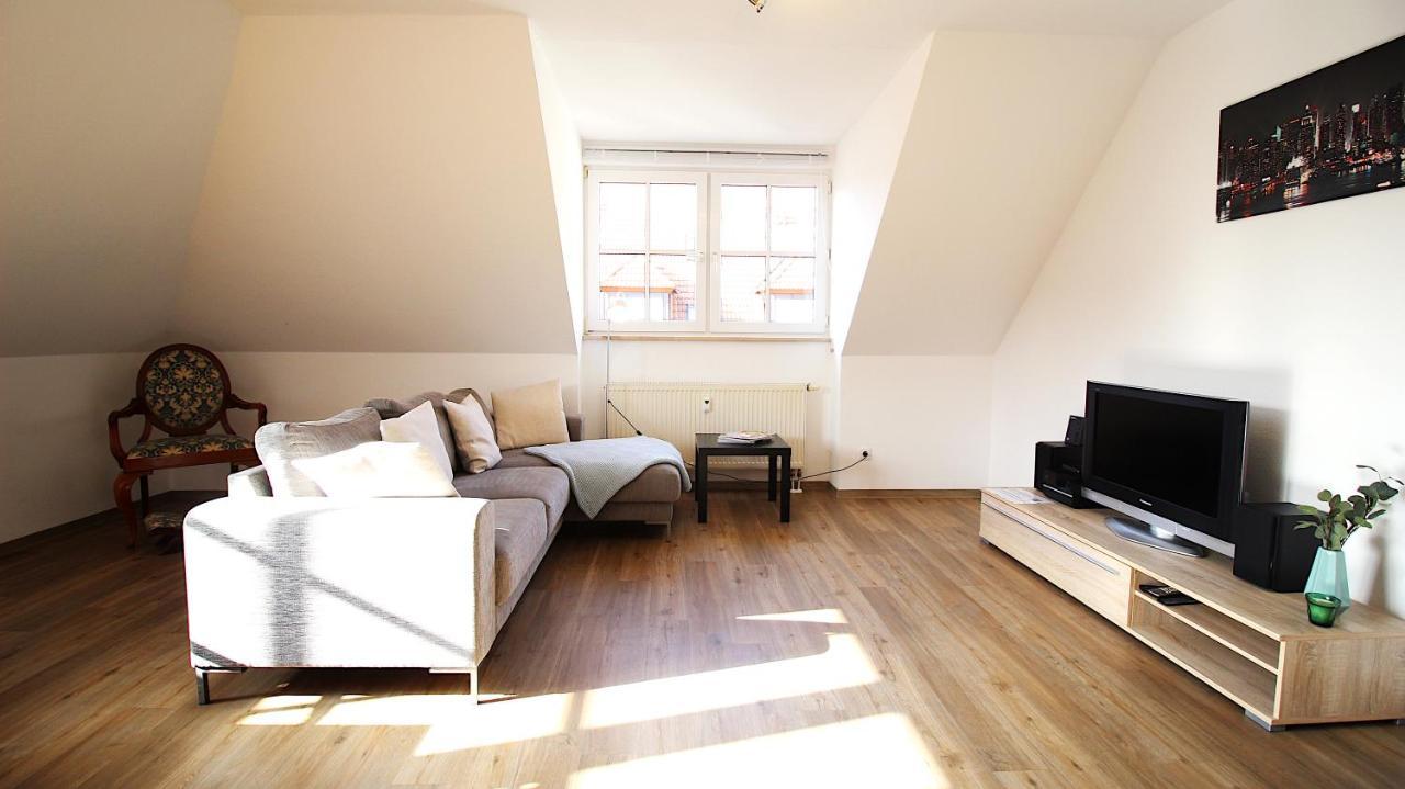 Homie Stay Zell - Apartment Mit Privatparkplatz Zell am Main Kültér fotó